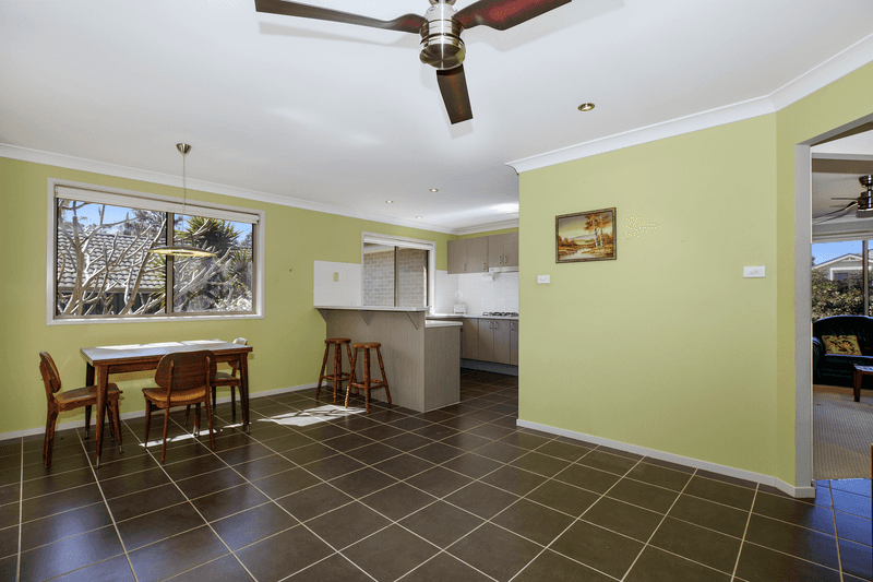 30 Connemara Street, Wadalba, NSW 2259