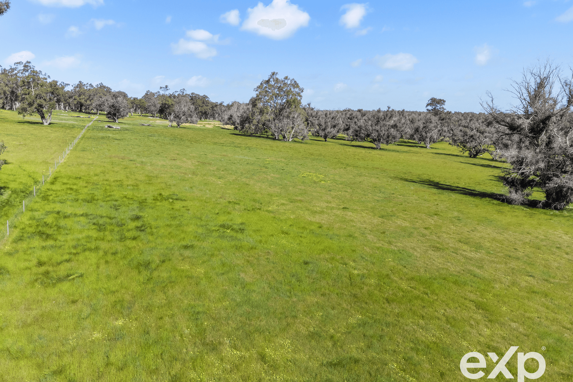 Chapman Road, Mcalinden, WA 6225