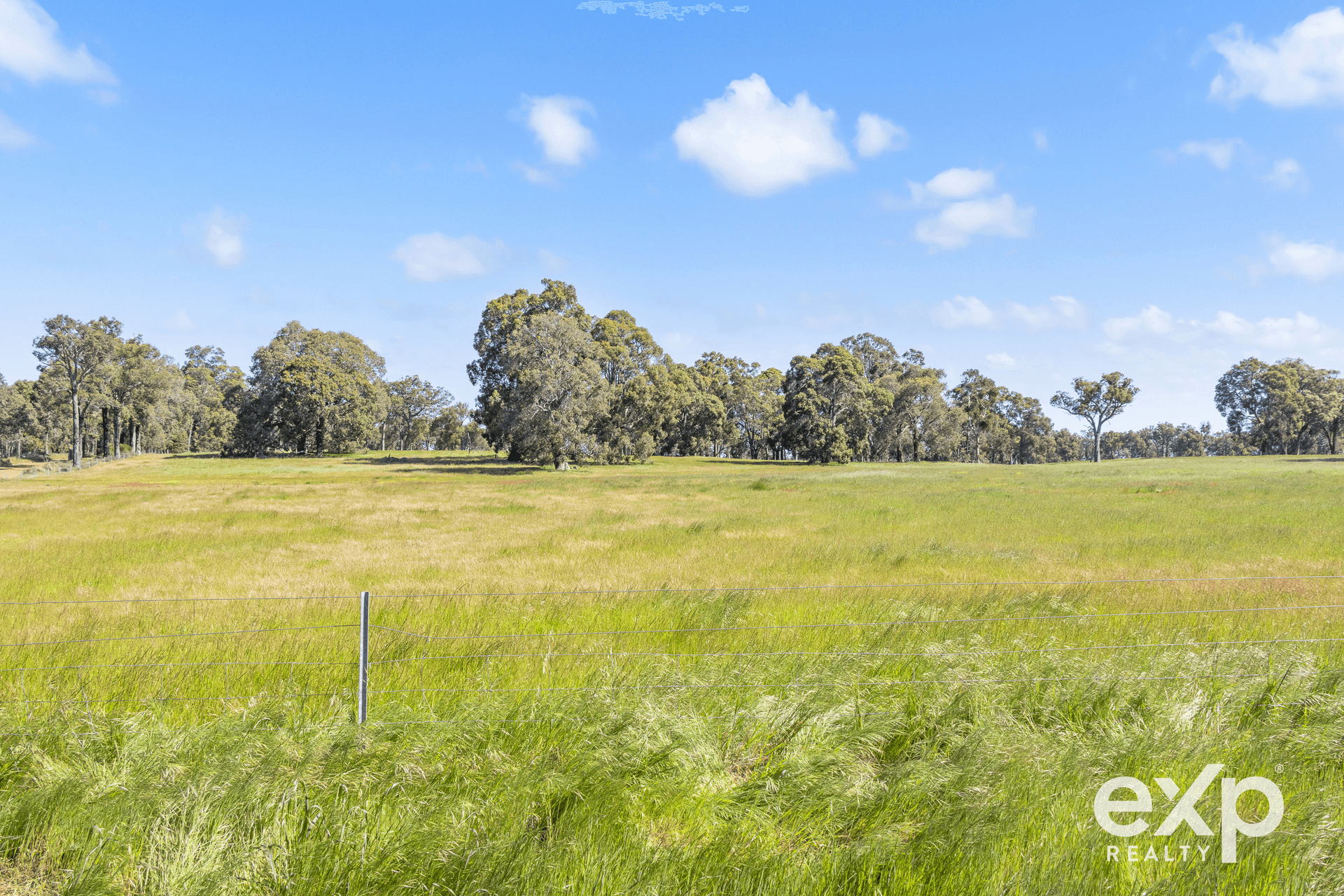 Chapman Road, Mcalinden, WA 6225