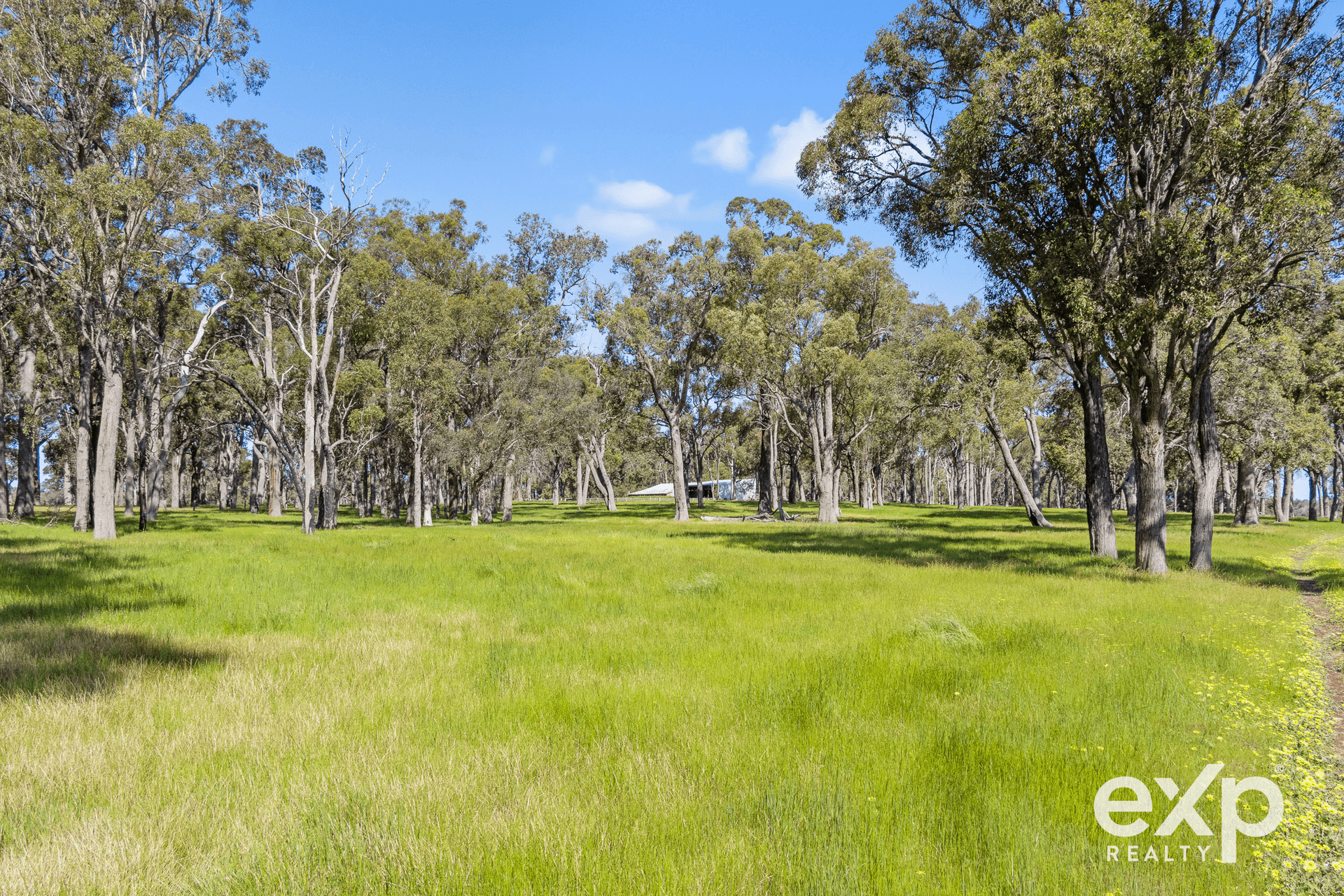 Chapman Road, Mcalinden, WA 6225