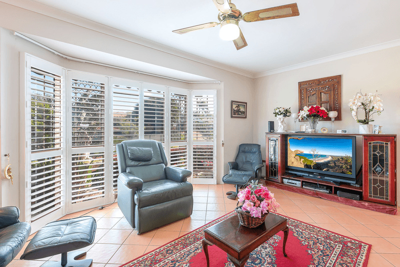 1 Castle Rock Street, Parkwood, QLD 4214