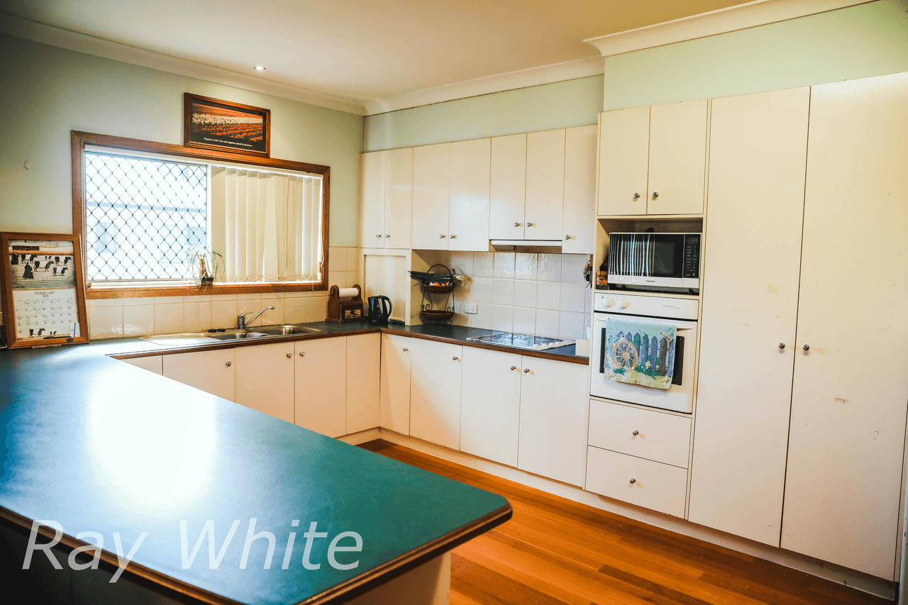 90 Charles Street, DALBY, QLD 4405