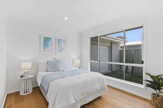 102A Kathleen White Crescent, KILLARNEY VALE, NSW 2261