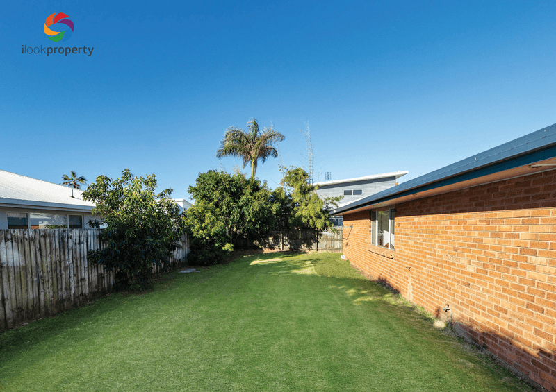 7 Coorabin Street, Warana, QLD 4575