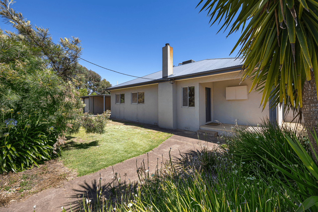 83 Golf Club Road, TEMORA, NSW 2666