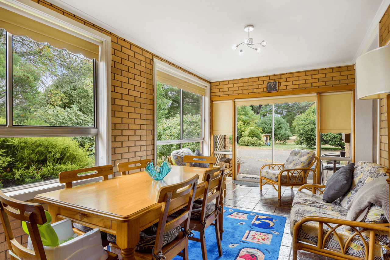 126 Garlands Road, MINERS REST, VIC 3352