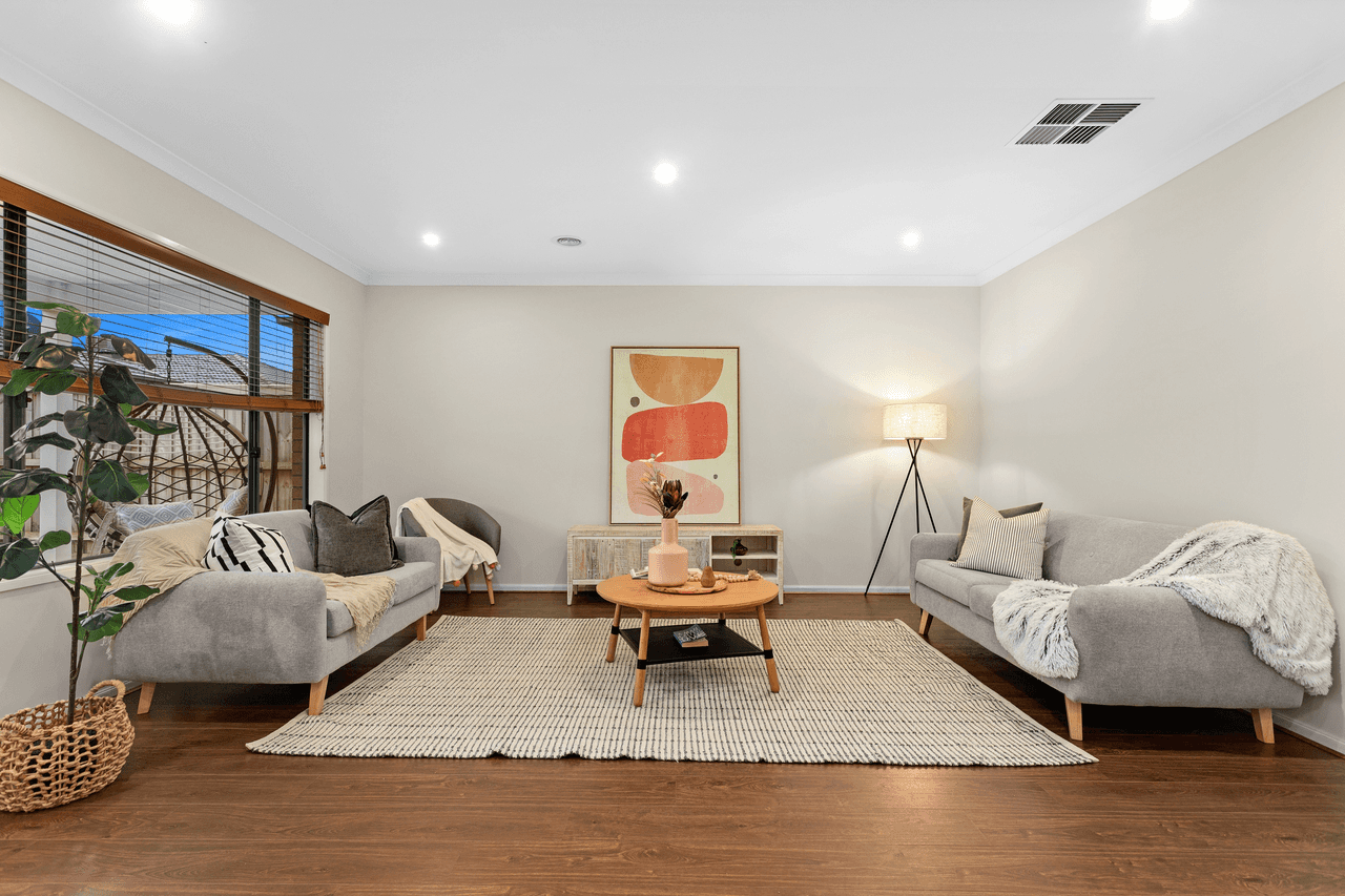 10 Burrell Way, MERNDA, VIC 3754