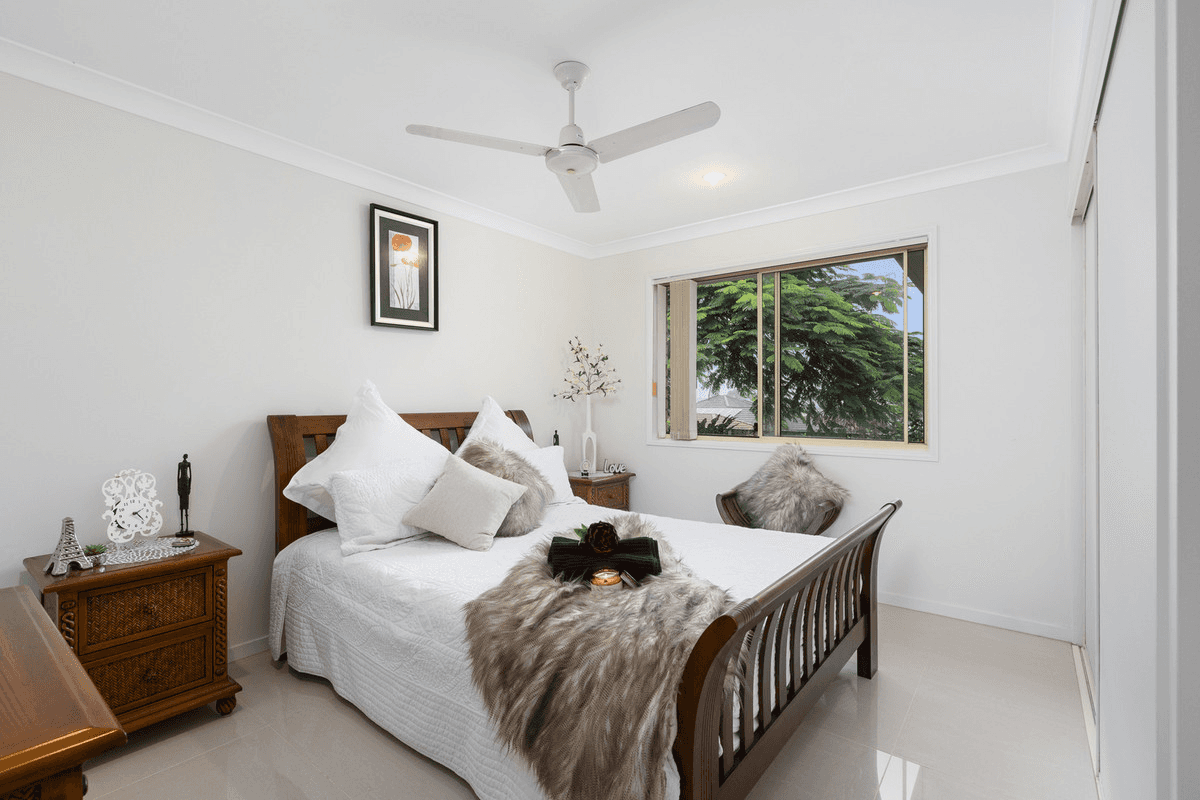 5 Motu Close, PACIFIC PINES, QLD 4211