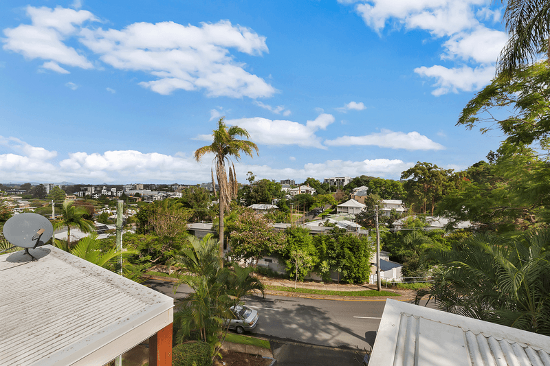 1/28 Central Avenue, INDOOROOPILLY, QLD 4068