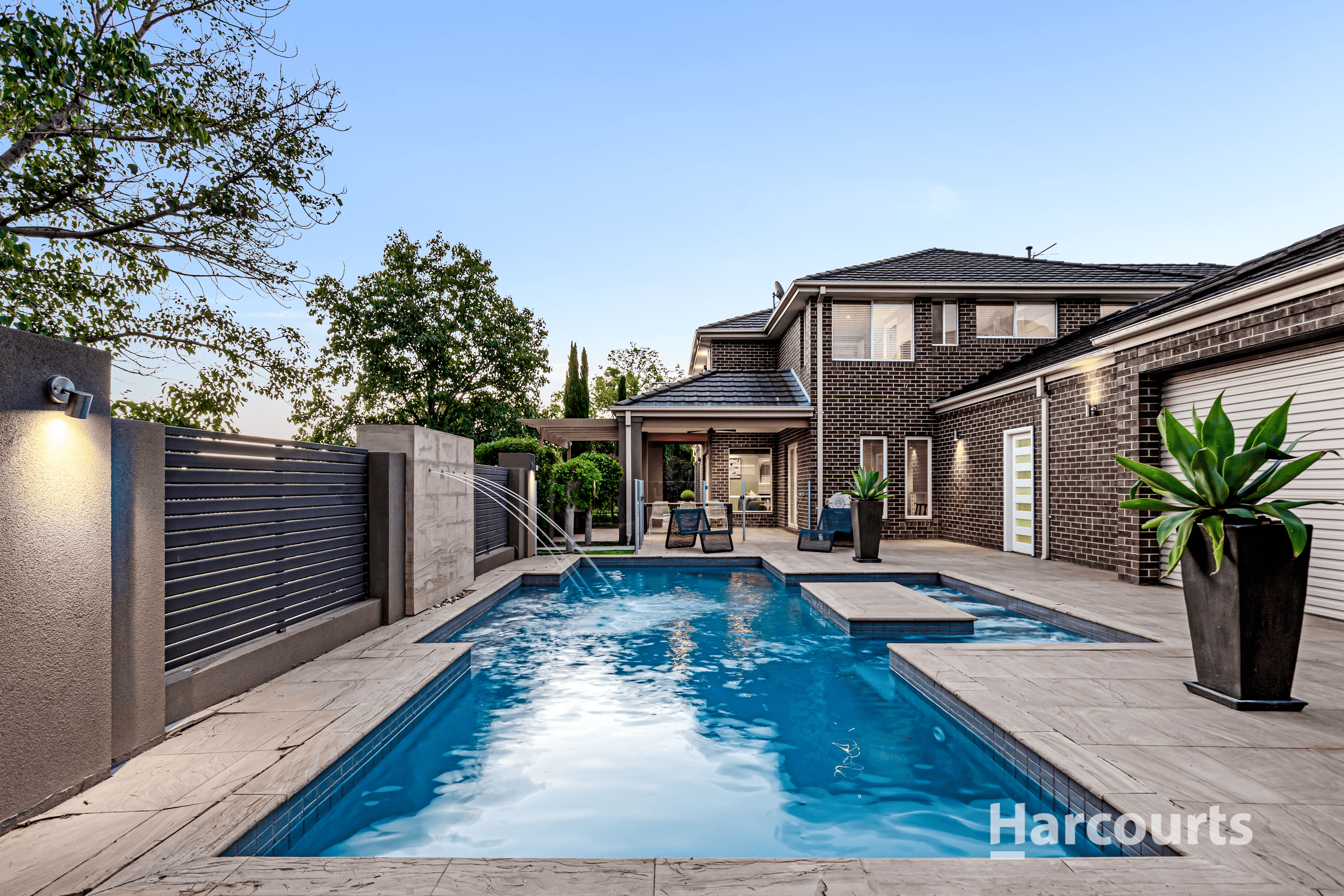 13 The Close, Caroline Springs, VIC 3023