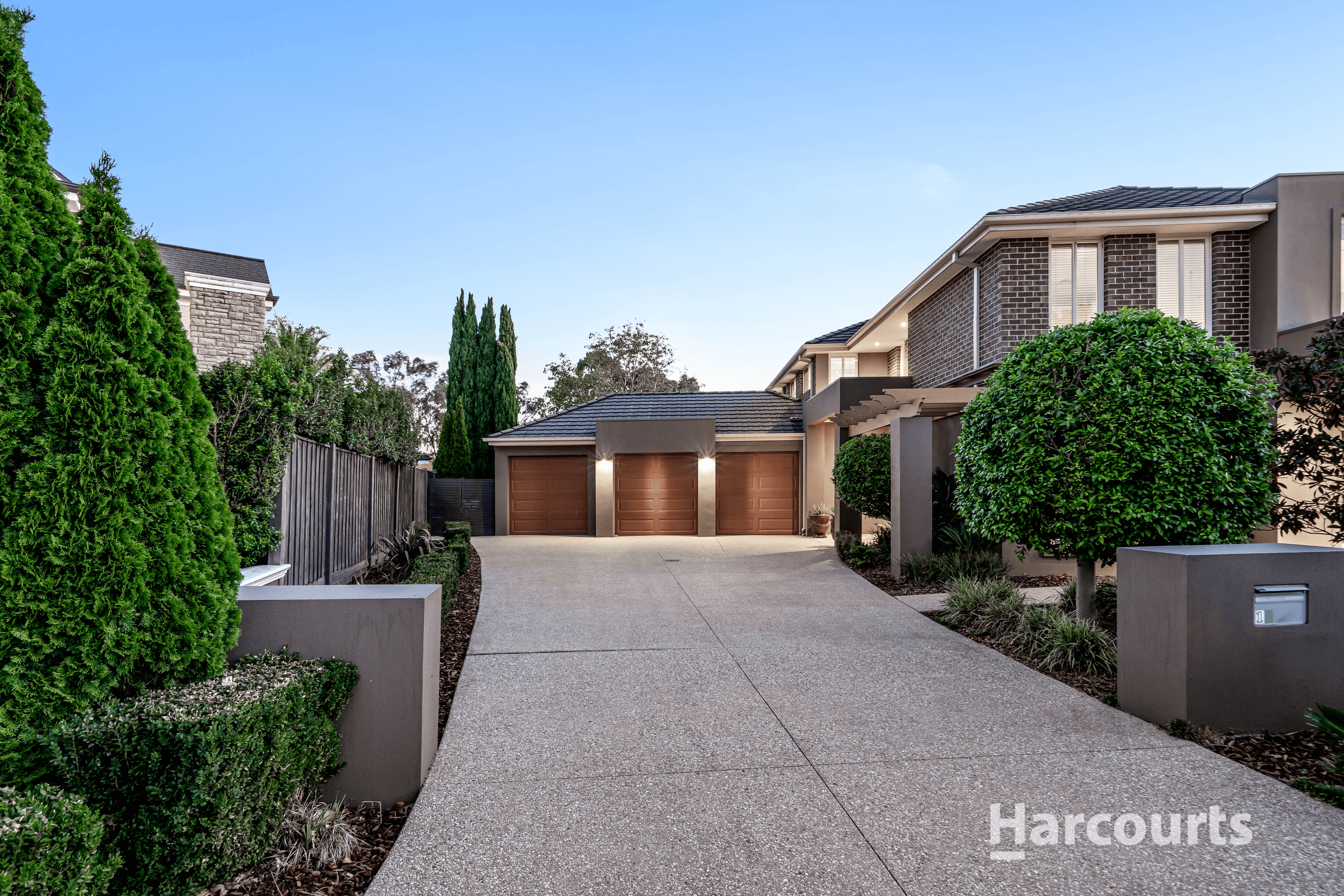 13 The Close, Caroline Springs, VIC 3023