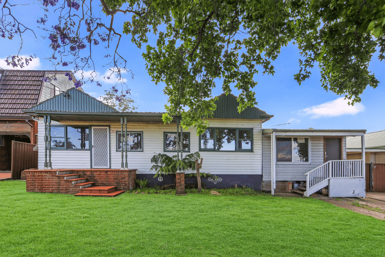 168 Canterbury Road, GLENFIELD, NSW 2167