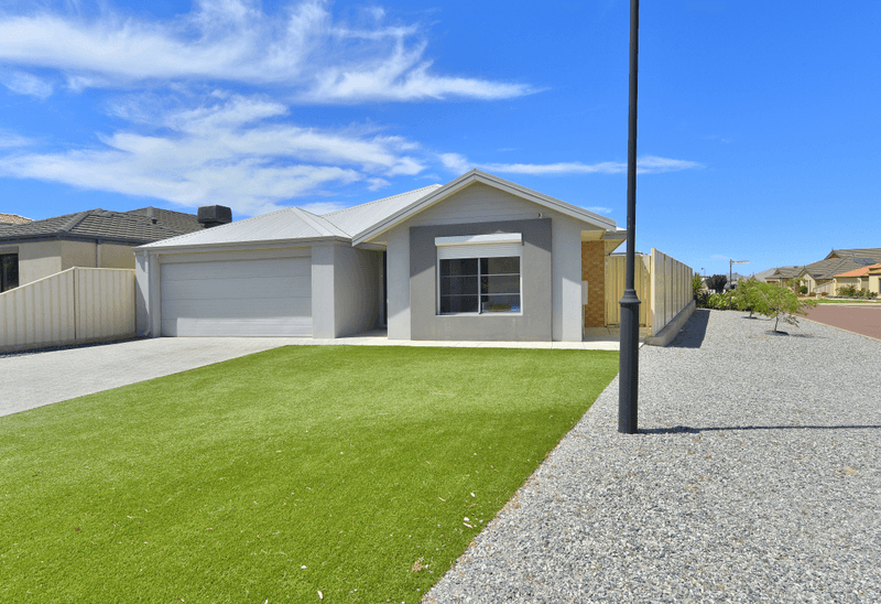 7 Lea Wynd, Lakelands, WA 6180