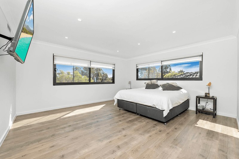 4 Burbank Avenue, East Hills, NSW 2213