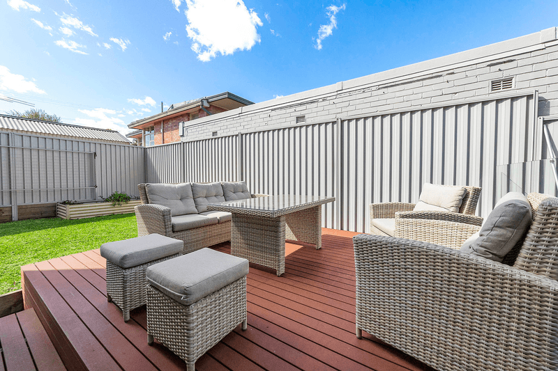 4 Burbank Avenue, East Hills, NSW 2213