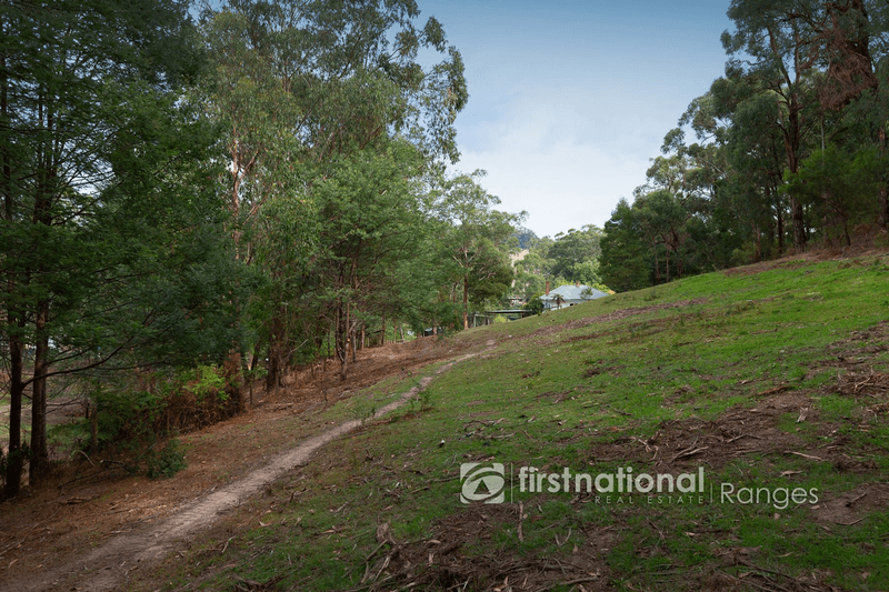 240 Woori Yallock Road, COCKATOO, VIC 3781