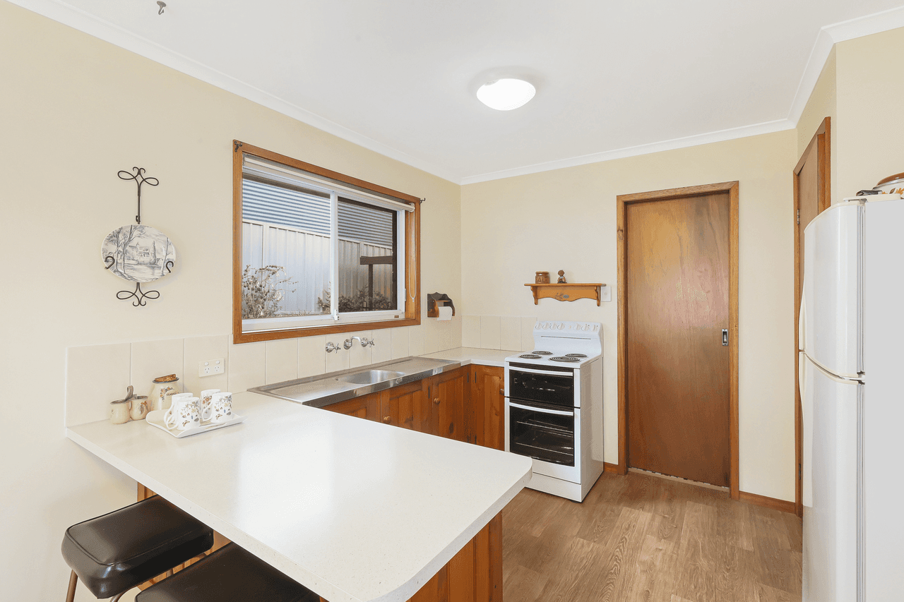 4 Kenneth Avenue, SARATOGA, NSW 2251