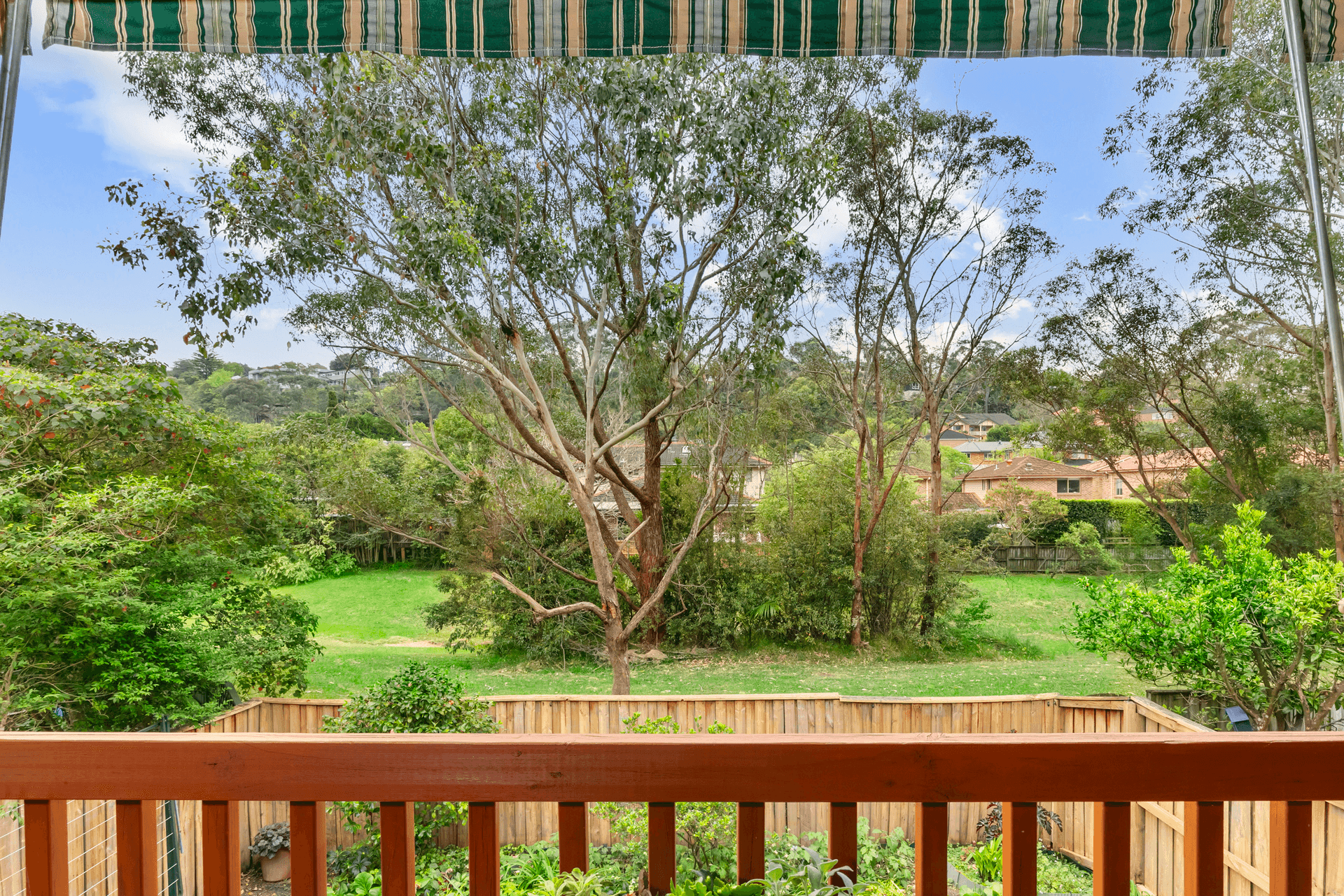 33a Carnarvon Drive, Frenchs Forest, NSW 2086