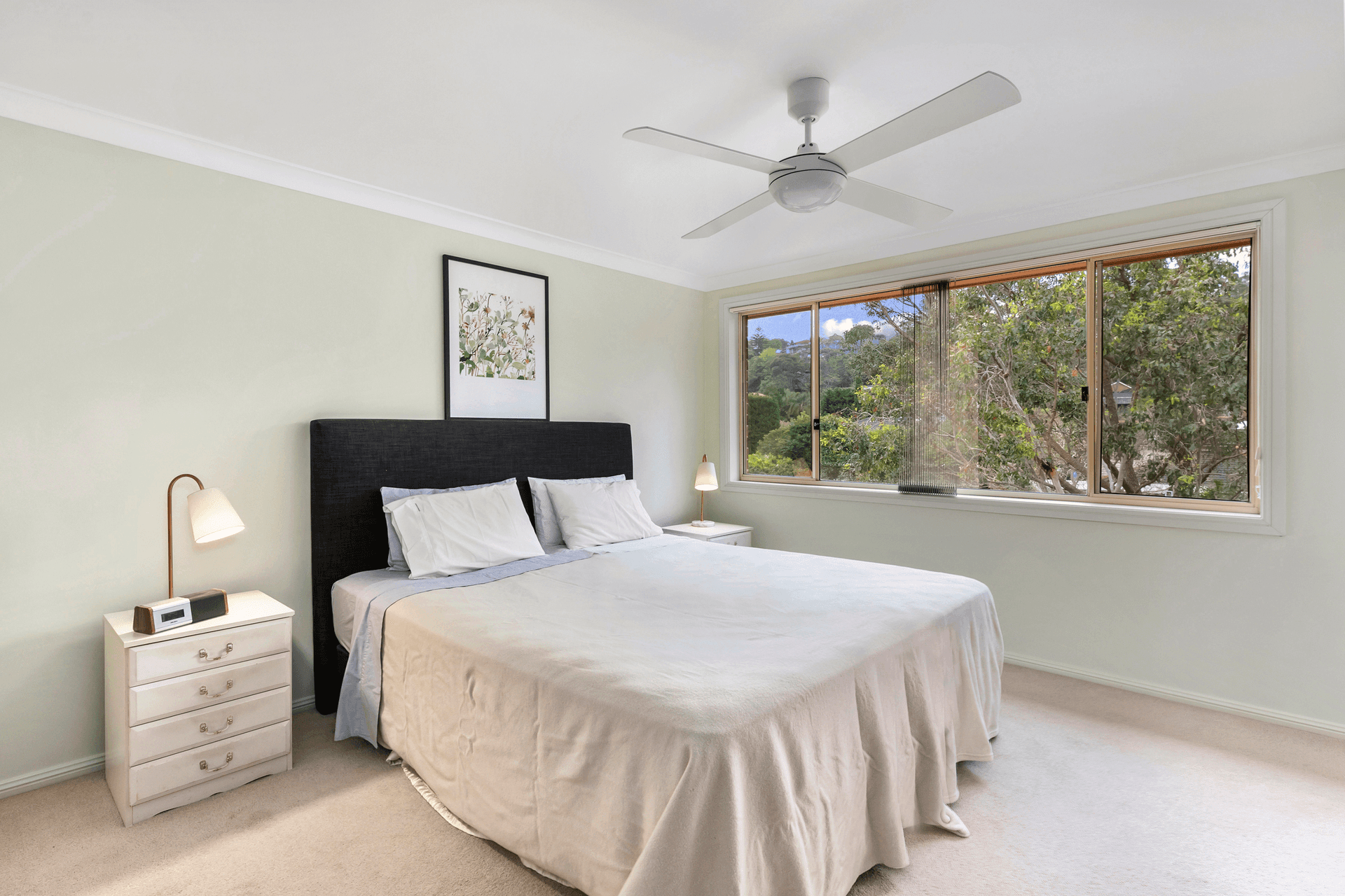 33a Carnarvon Drive, Frenchs Forest, NSW 2086