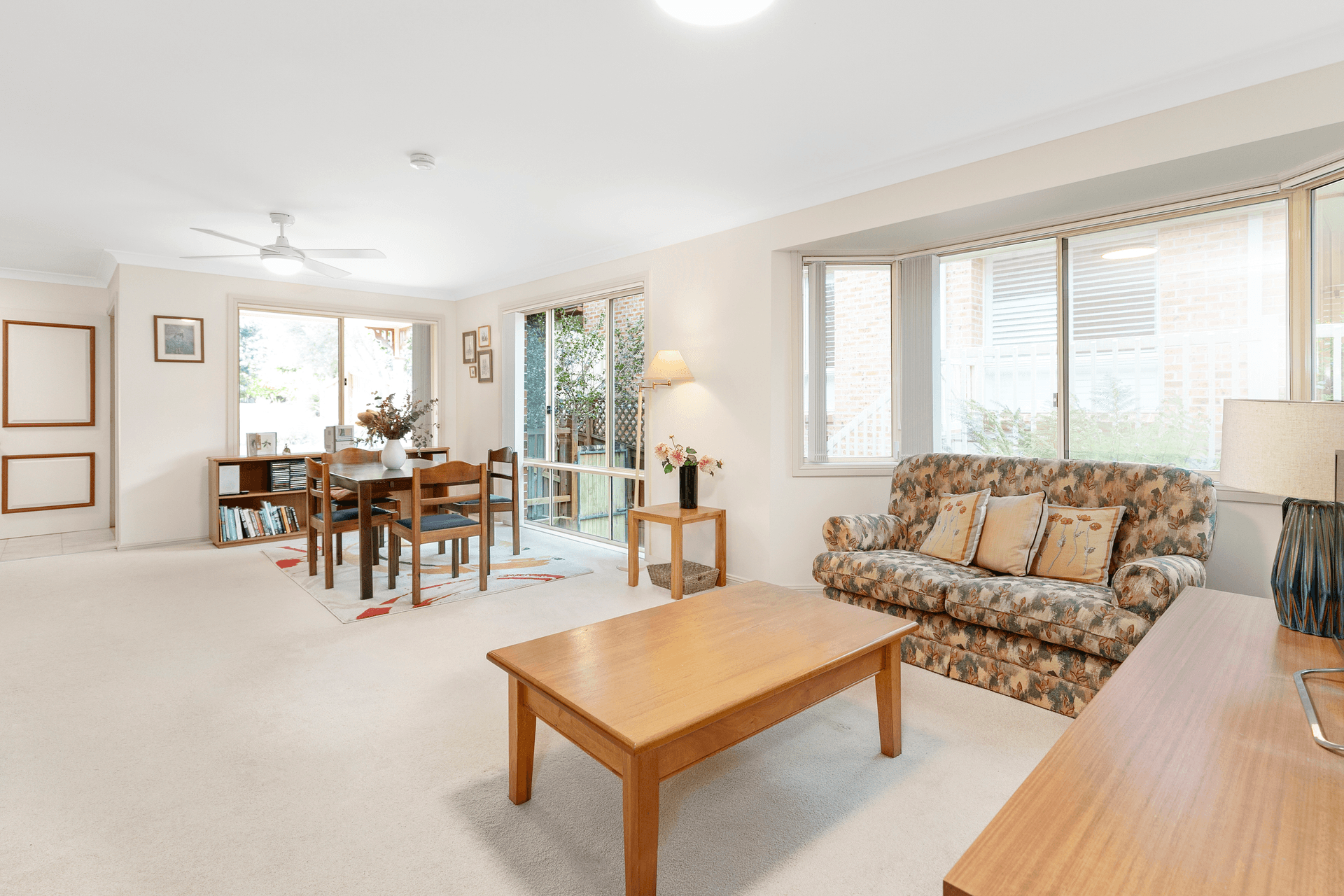 33a Carnarvon Drive, Frenchs Forest, NSW 2086