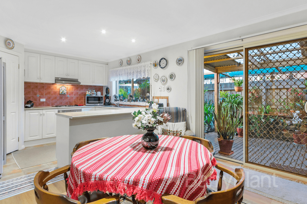 2/47 Armstrong Road, Bayswater, VIC 3153