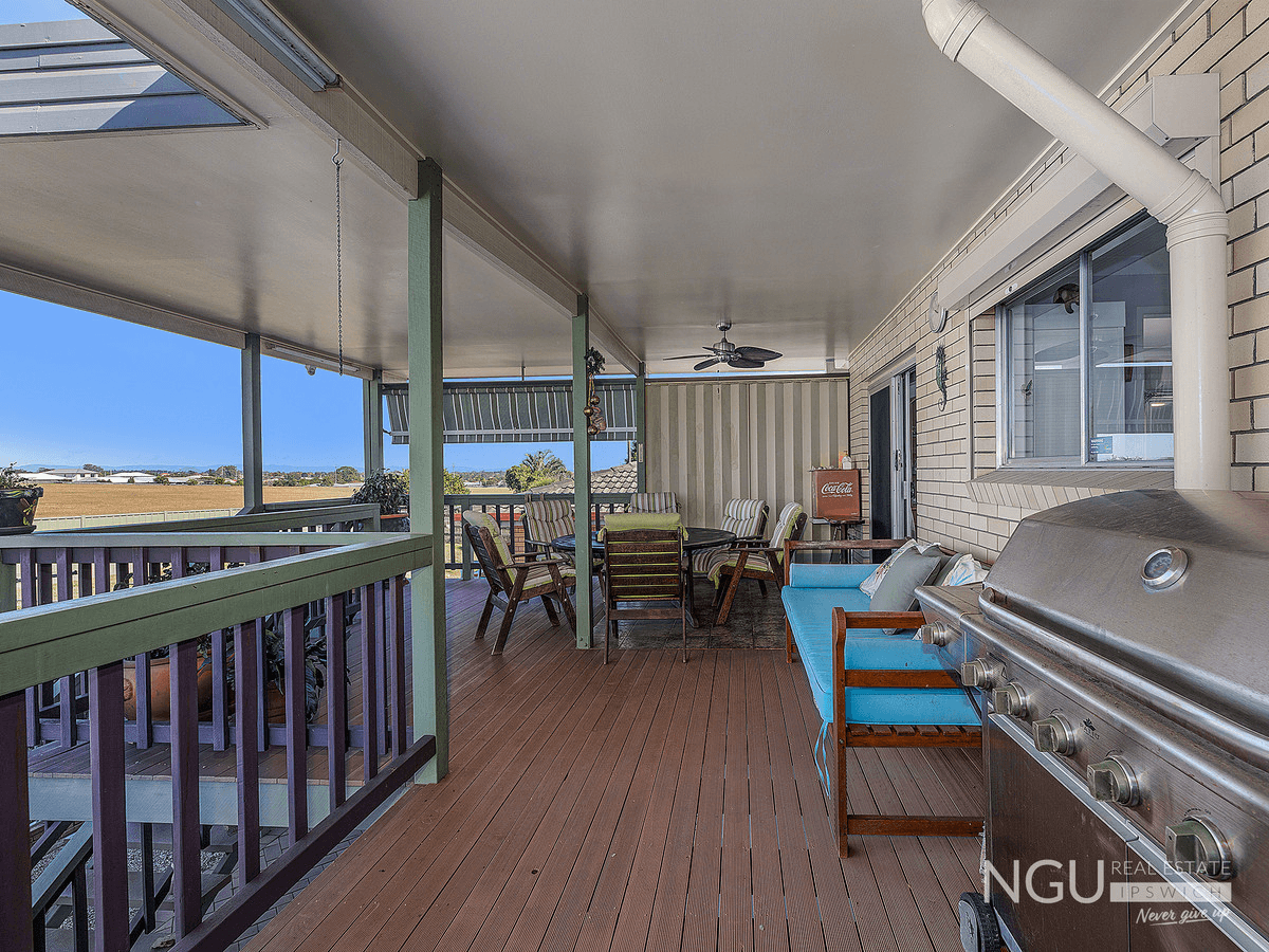 10 Gwendoline Street, Raceview, QLD 4305