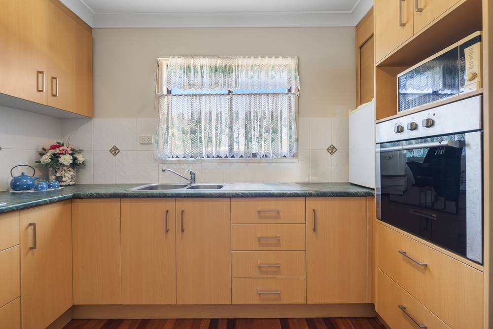 7 Patrick Street, BEACHMERE, QLD 4510