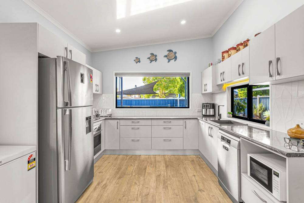 9 Jennifer Court, Bucasia, QLD 4750