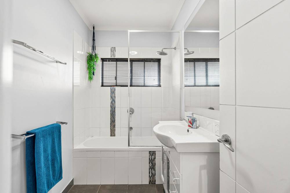 9 Jennifer Court, Bucasia, QLD 4750