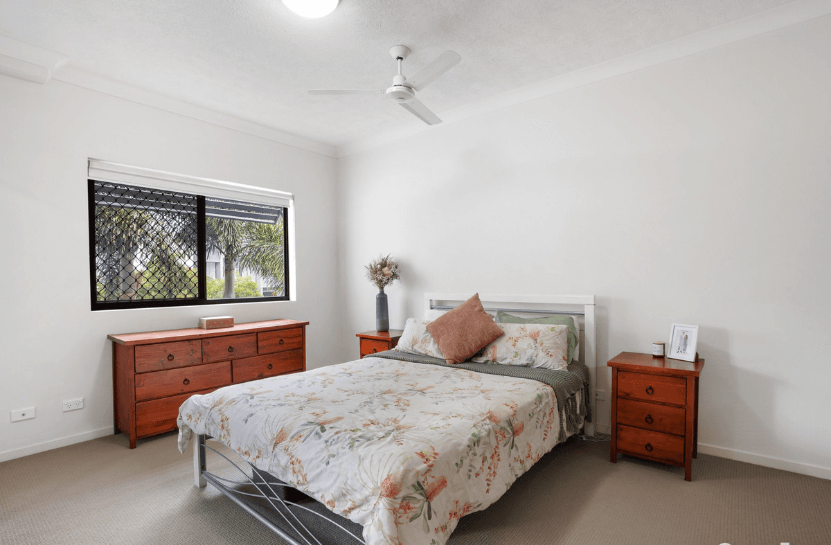 6/1 Acacia Court, Robina, QLD 4226