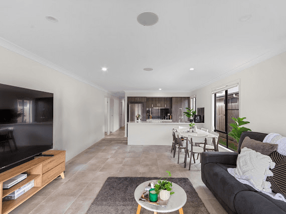 12 Dominique Way, FLINDERS VIEW, QLD 4305