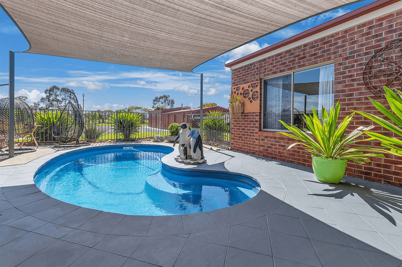 11 Village Court, ECHUCA, VIC 3564