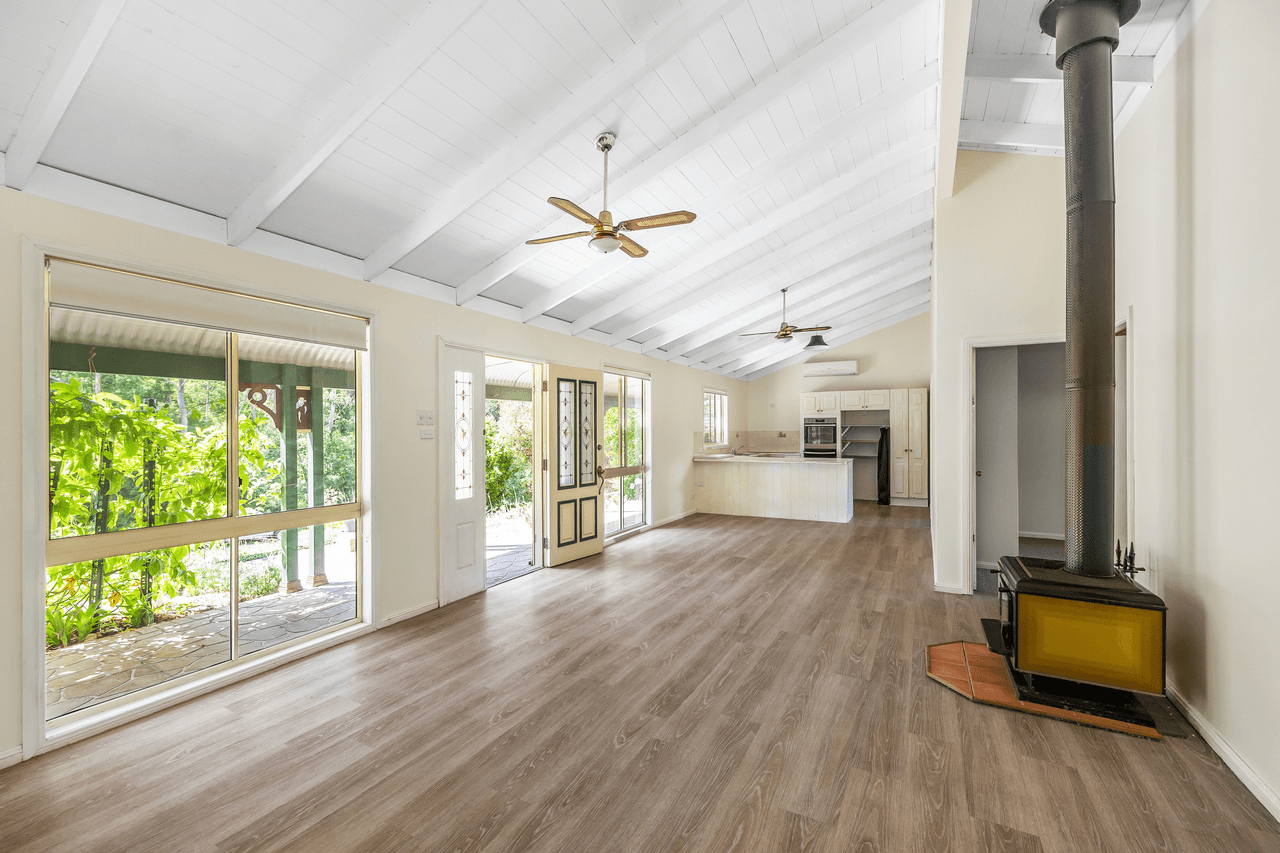 11 Aries Place, NARRAWALLEE, NSW 2539