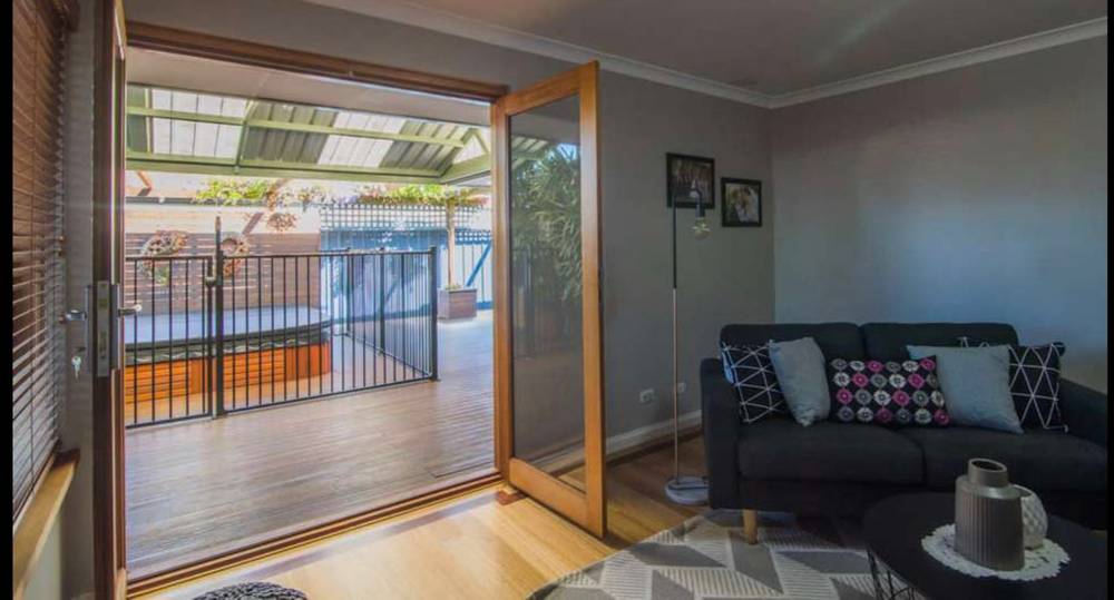 8 Cammaray Court, THORNLIE, WA 6108