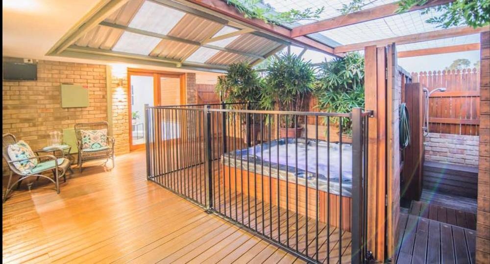8 Cammaray Court, THORNLIE, WA 6108