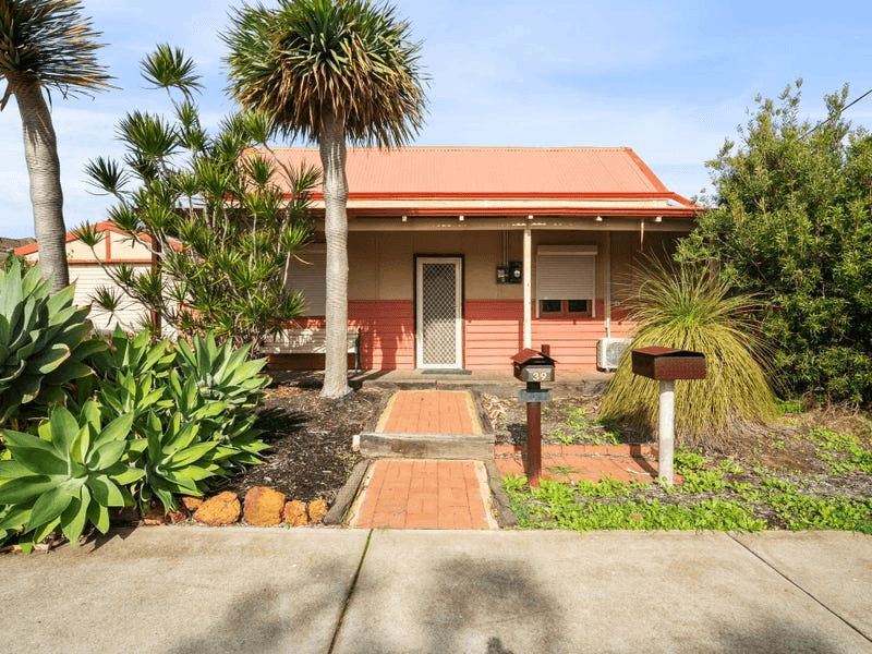 39 Margaret Street, Midland, WA 6056