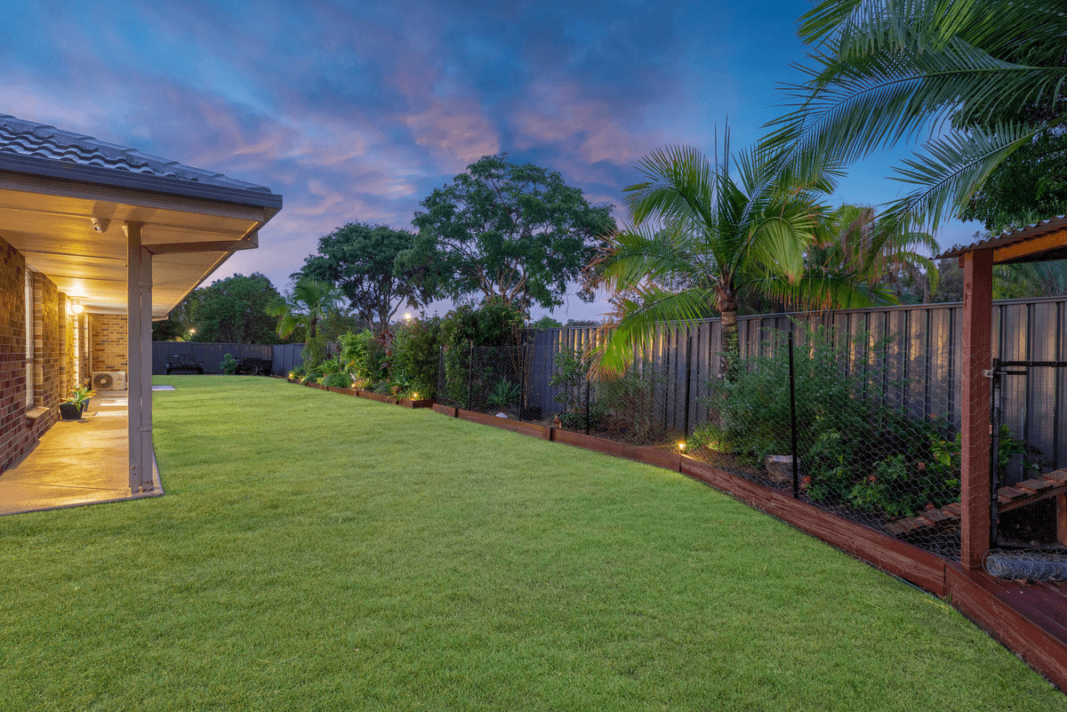 1 Lightbody Court, ORMEAU, QLD 4208