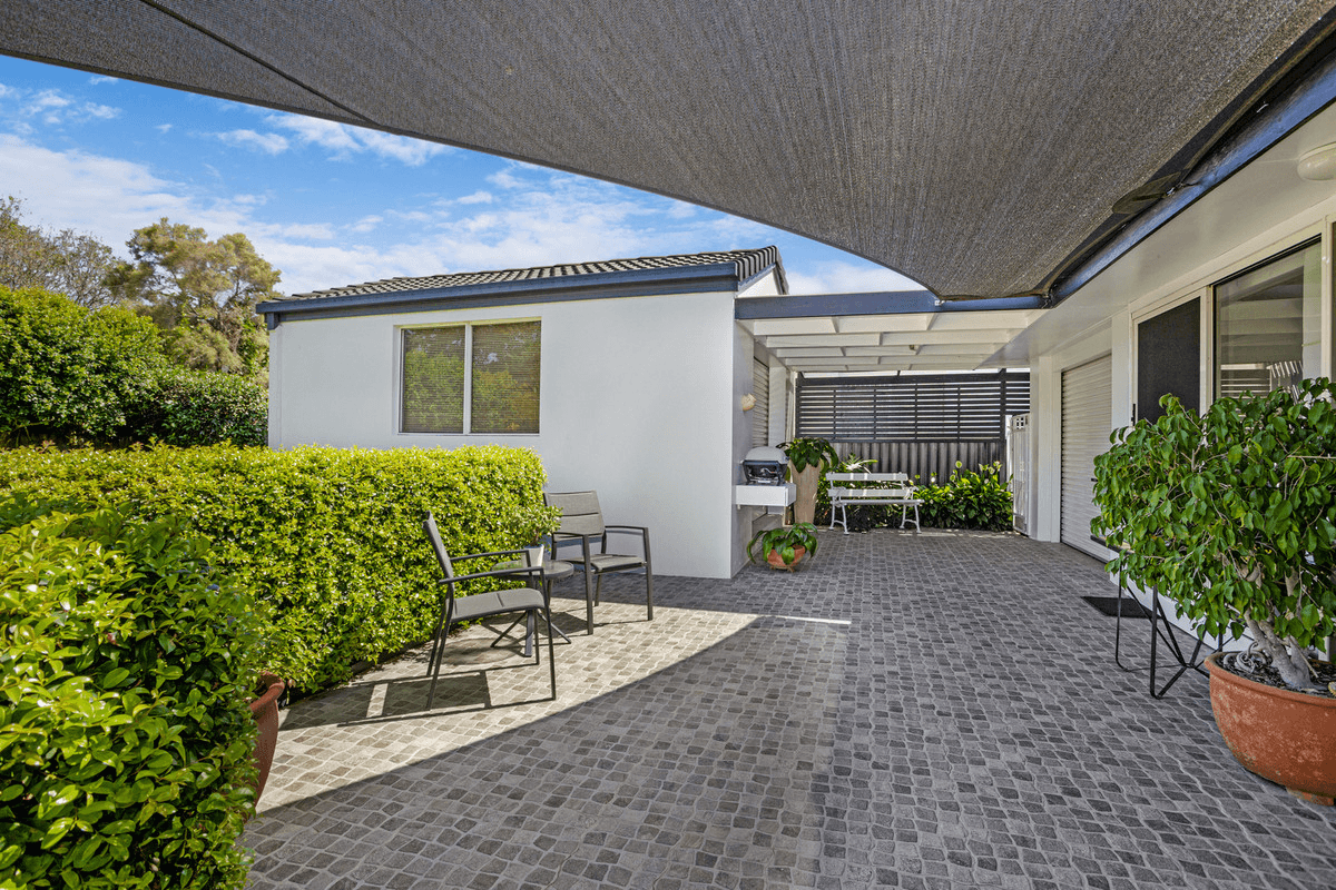 25 Awoonga Avenue, Burleigh Heads, QLD 4220