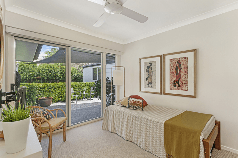 25 Awoonga Avenue, Burleigh Heads, QLD 4220