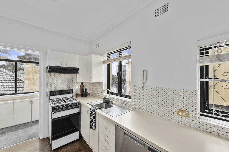 22/29 East Crescent Street, McMahons Point, NSW 2060