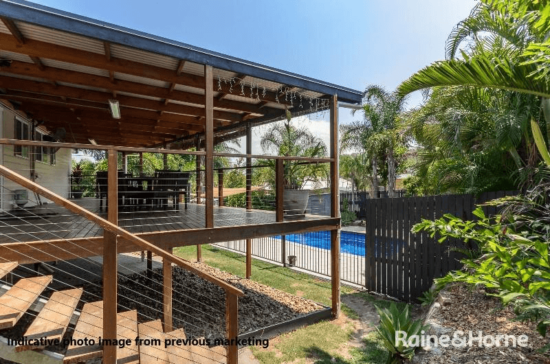 17 Wattora Close, BOYNE ISLAND, QLD 4680