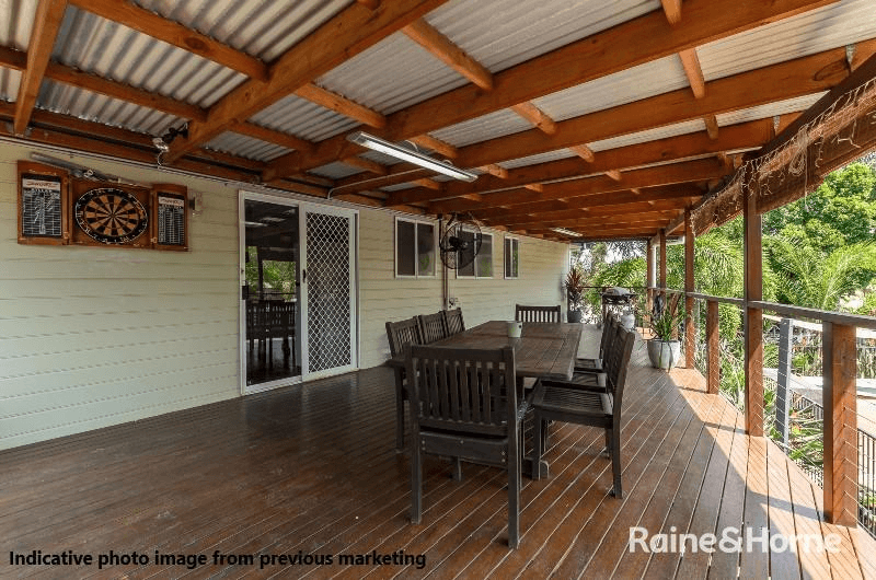 17 Wattora Close, BOYNE ISLAND, QLD 4680