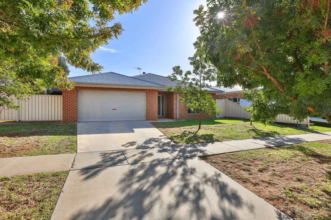 5 Casuarina Way, Buronga, NSW 2739