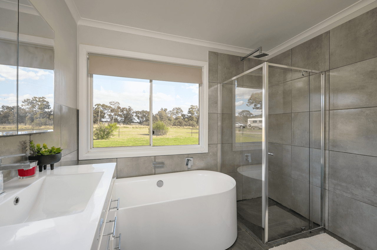 83 Mount View Road, YARRAWONGA, NSW 2850