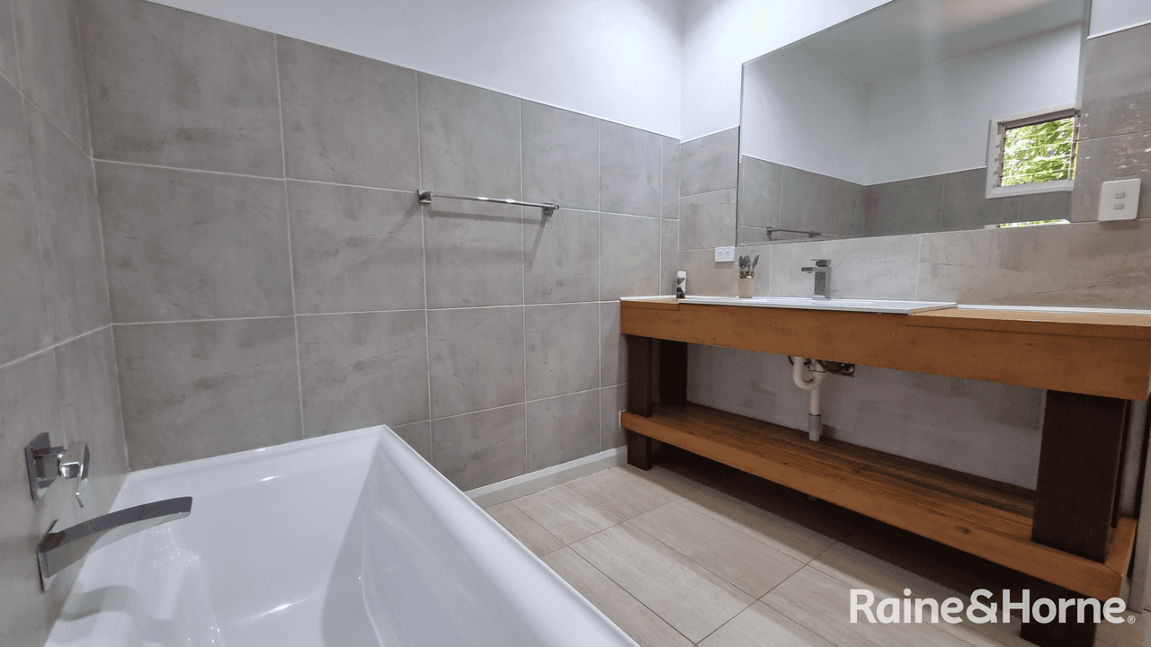 37 Francis Road, KILLALOE, QLD 4877