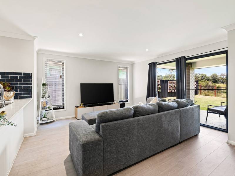 20 Sutherland Street, Gleneagle, QLD 4285