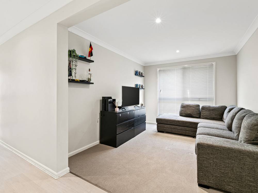 20 Sutherland Street, Gleneagle, QLD 4285