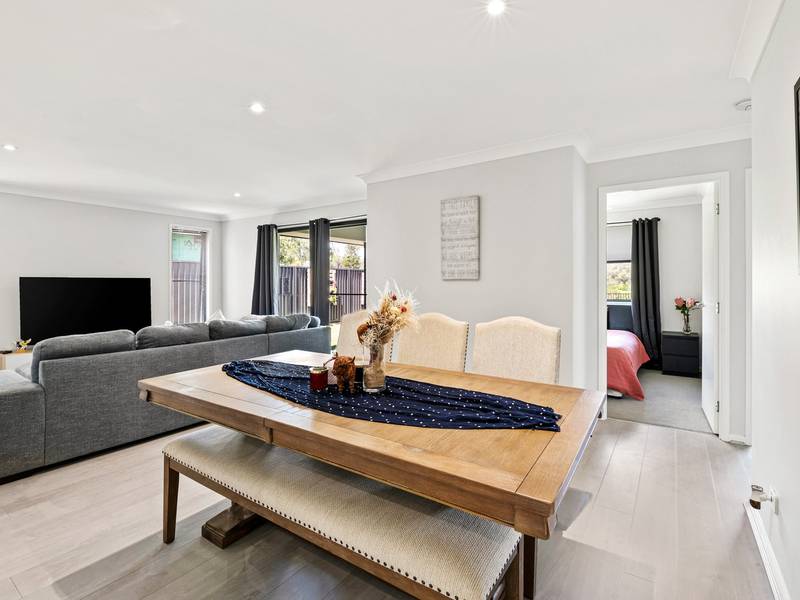 20 Sutherland Street, Gleneagle, QLD 4285