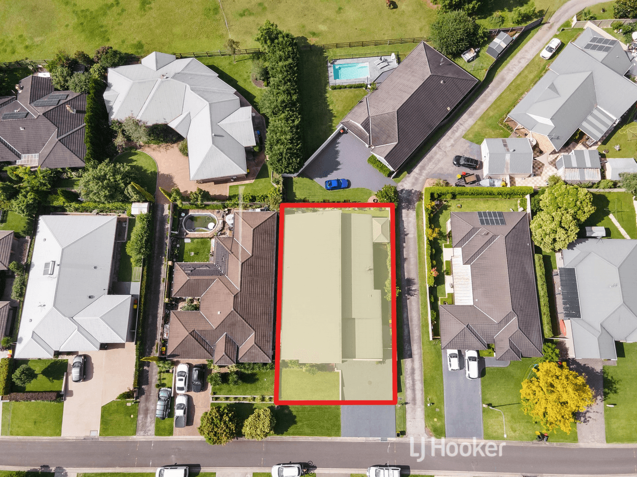 54 Emerald Drive, MEROO MEADOW, NSW 2540