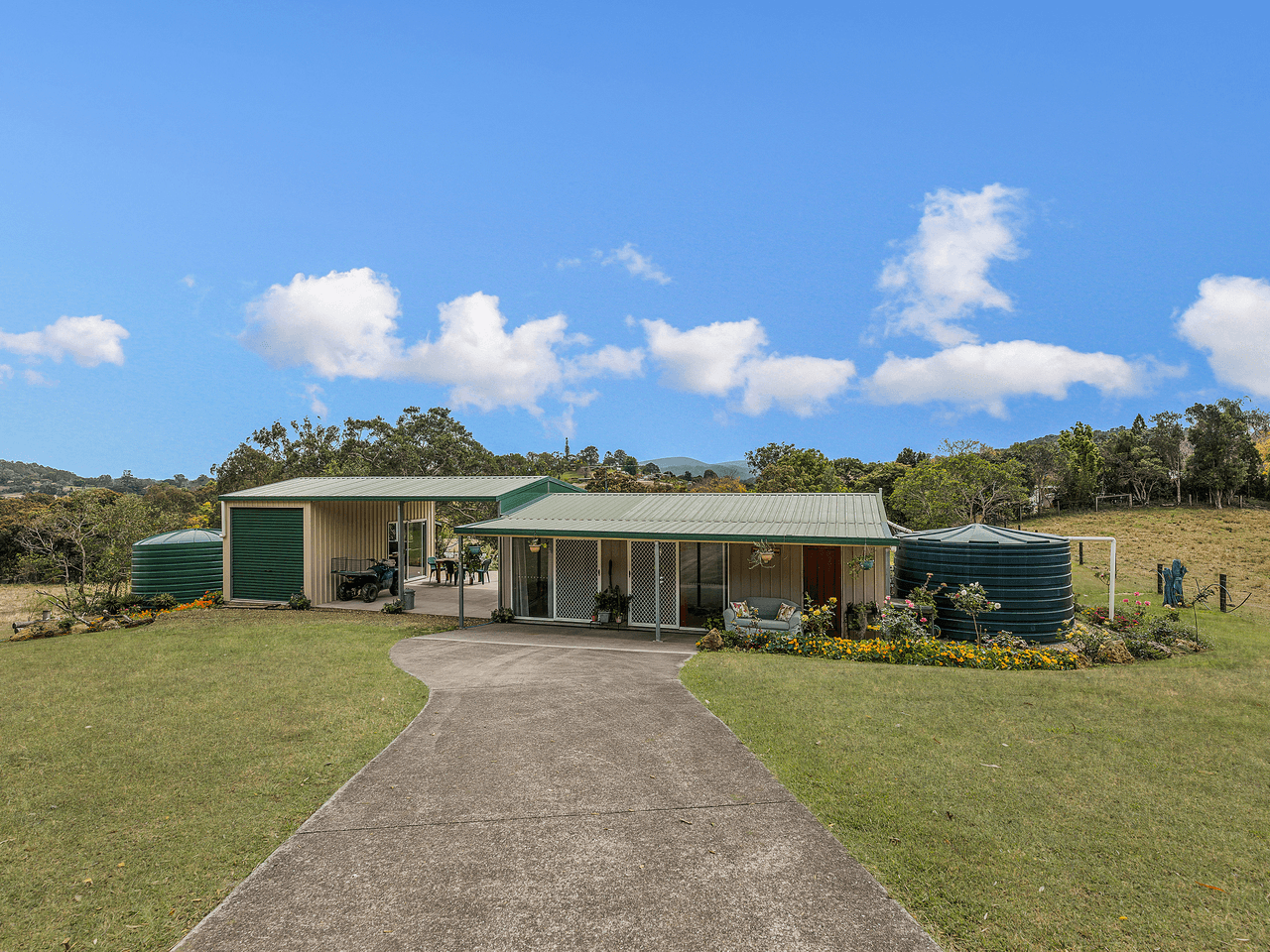 49 Stokes Road, PINE MOUNTAIN, QLD 4306